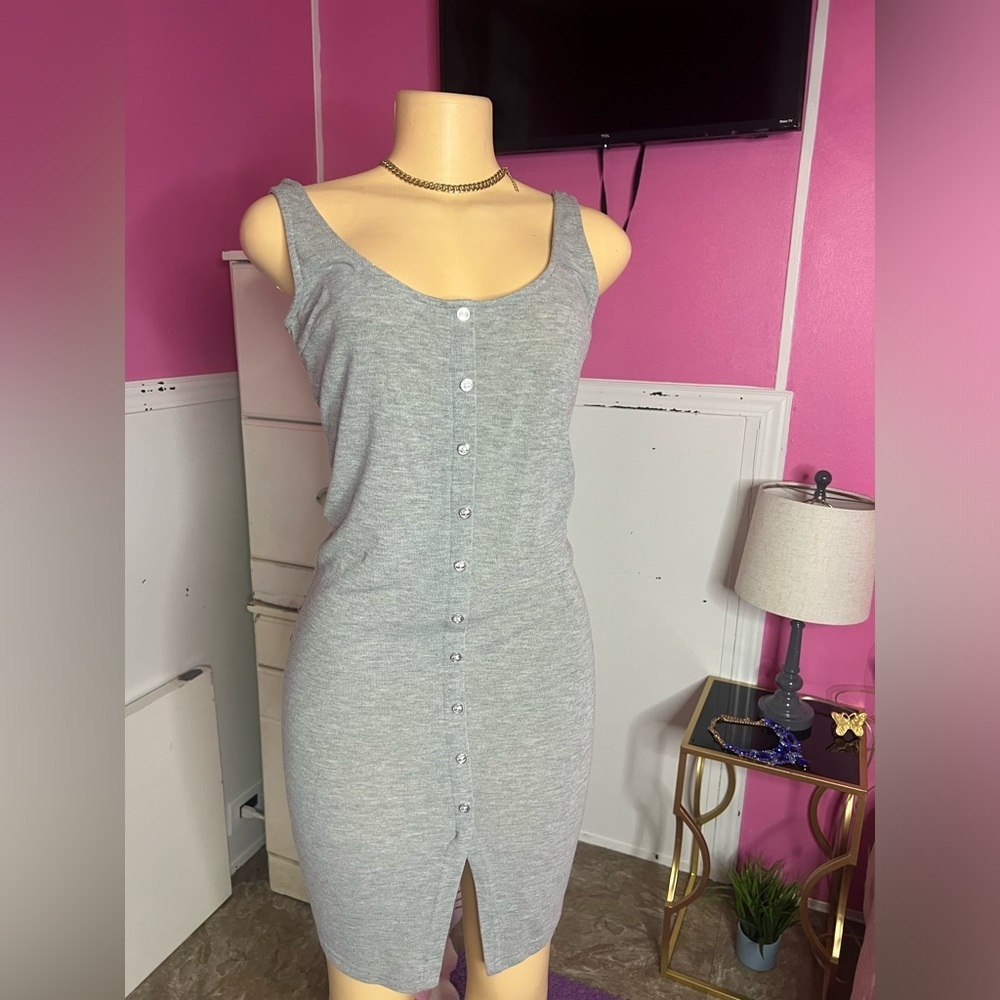 Gray Sleeveless Button-Down Dress